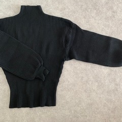 BASEMENT onlineニットの画像