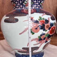 有田焼 壺（弥左ヱ門）高さ40cm／色絵・金彩／牡丹・御所車柄／父の日・贈答・インテリアにの画像