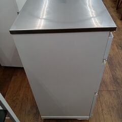 ★リユースのサカイ水戸店★  レンジ台 白 H85×D40×W60 クリーニング済み MT6141の画像