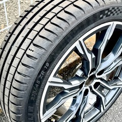 BMW X1 F48後期　Mスポーツモデル　19インチタイヤホイールセット　1本　タイヤほぼ新品　スペアタイヤに　の画像