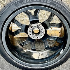 BMW X1 F48後期　Mスポーツモデル　19インチタイヤホイールセット　1本　タイヤほぼ新品　スペアタイヤに　の画像
