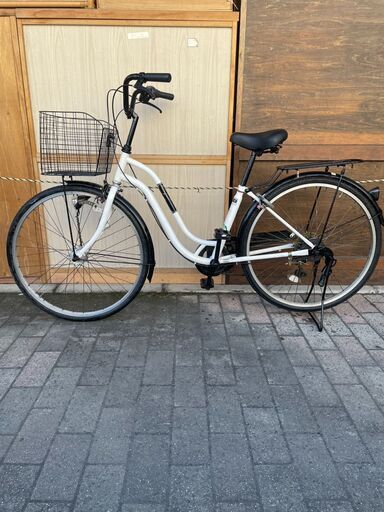リサイクルショップどりーむ荒田店　No566 自転車　シティサイクル　２６インチ　ギア切り替え付き　LEDオートライト付き♪　鍵付き♪　シンプルなママチャリで乗りやすい♪