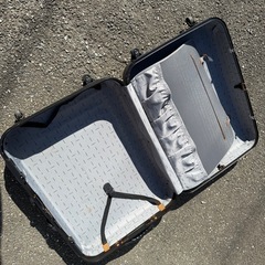 スーツケースの画像