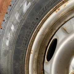 ハイエースのホイールの画像