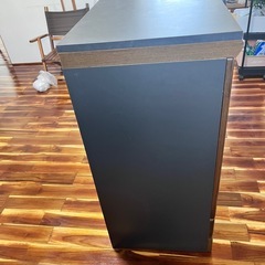 キッチンカップボード　水衝撃に強いアイカのトップ天板の画像