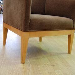 ①一人掛けソファ 幅69×奥行61×高さ83.5cm ファブリック×木 ブラウン ラウンジチェア 一人掛けチェア 椅子 いす イス 札幌市 清田区 平岡の画像