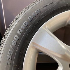 【ホンダ純正ホイール付き】スタッドレスタイヤの画像