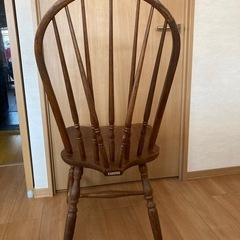 ダイニングチェアの画像