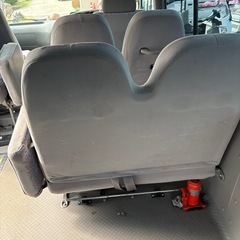 トヨタコースター　ビックバン座席の画像