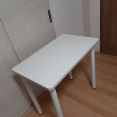 (家具) ダイニングテーブル、台、作業机、作業台、白色、机、美品の画像