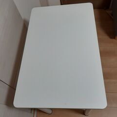 (家具) ダイニングテーブル、台、作業机、作業台、白色、机、美品の画像