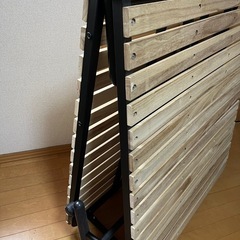 折りたたみベッドの画像