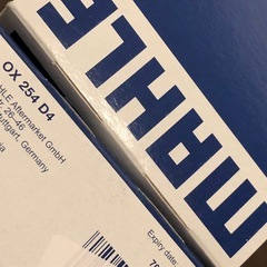 新品 ポルシェ オイルエレメント・オイルエレメントケース ・ドレンプラグ セットの画像