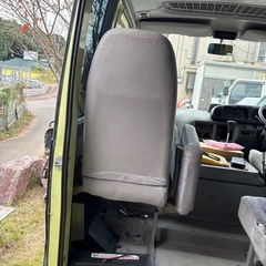 トヨタコースター　ビックバン　座席の画像