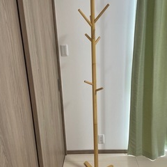 ツリー型ハンガーラックの画像