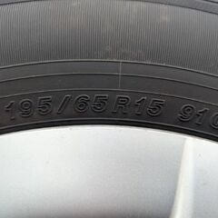 スタッドレスタイヤ4本  195/65R15  ホイール付きの画像