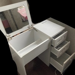 ドレッサー 収納 鏡 化粧台 テーブル コンセント付きの画像