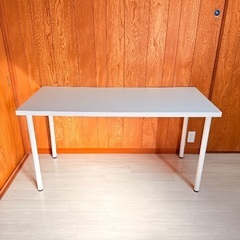 IKEA テーブル 横140cm 高さ75cm 奥行60cmの画像