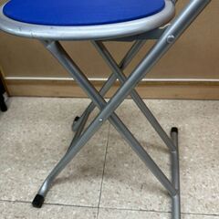 ★リユースのサカイ高崎店★TJ13270 (株)カインズホーム 折りたたみ椅子 青 H79×D45.5×W34 クリーニング済みの画像