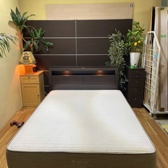 ダブルべベッドの画像