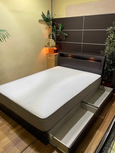 ダブルべベッド