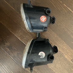 ノアZZR 70W純正フォグランプの画像