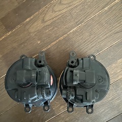 ノアZZR 70W純正フォグランプの画像