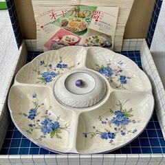 【新品未使用】昭和レトロなオードブル皿の画像