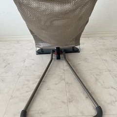 ベビービョルン　バウンサーブリス　グレー メッシュの画像