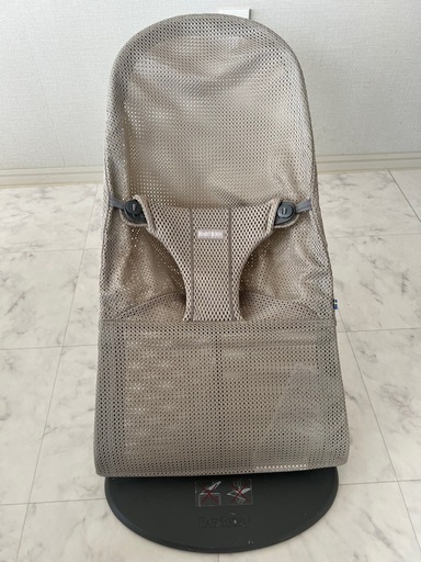 ベビービョルン　バウンサーブリス　グレー メッシュ