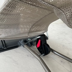 ベビービョルン　バウンサーブリス　グレー メッシュの画像