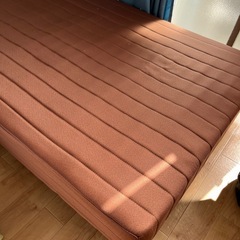 シングルベット足付きマットレスの画像