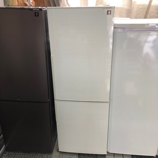 SHARP ノンフロン冷凍冷蔵庫　271L  SJ-PD27C-W  RZ