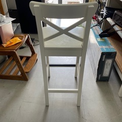 IKEA INGOLF カウンターチェア 背もたれ付きの画像