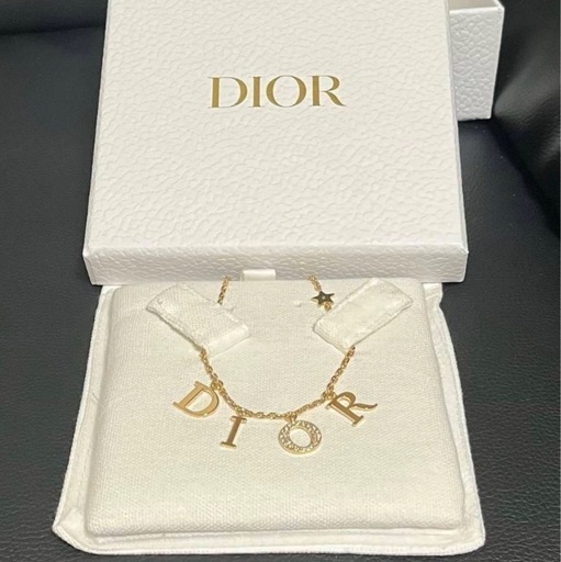DIORネックレス