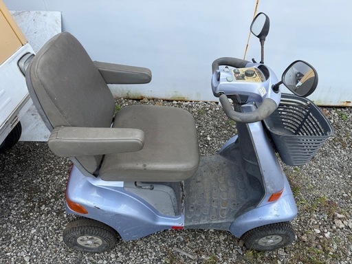 電動カート セニアカー SUZUKI スズキ 電動車　パーツ　
　SUZUKI ET4Fシルバーカー電動車いす現状販売