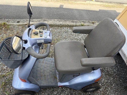 電動カート セニアカー SUZUKI スズキ 電動車　パーツ　
　SUZUKI ET4Fシルバーカー電動車いす現状販売　