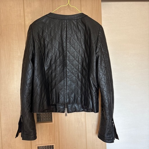皮ふく服