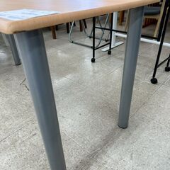 ★リユースのサカイ高崎店★TJ13278 (株)ニトリ テーブル ライトブラウン H70.5×D64×W150 クリーニング済みの画像
