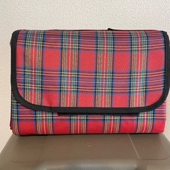 【未使用】レジャーシート　折りたたみ　大判 200x200㎝　防水性の画像