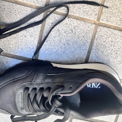 ZARA  ザラ スニーカー ランニングシューズの画像