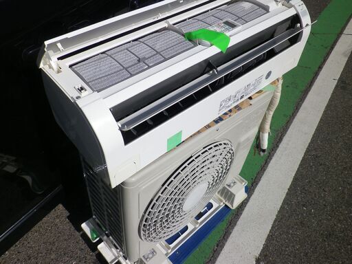 日立 6～8畳用エアコン RASーA22J-W 2019年 ステンレスクリーン