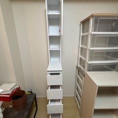 ランドリー収納棚の画像