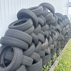 廃タイヤ　1本100円〜の画像
