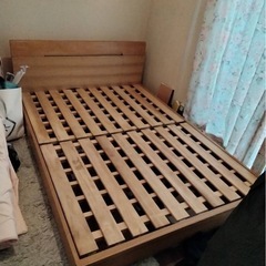 綺麗です ダブルベット　マットレス付き　の画像