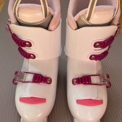 子供用　スキー板・ブーツ　の画像