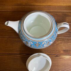 【愛品倶楽部柏店】Wedgwood 　ティーポット　フロレンティーン・ターコイズ　の画像
