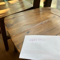 座面低め　ダイニングチェアの画像