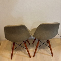 ダイニングチェア モスグリーンの画像