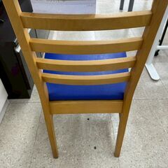 ★リユースのサカイ高崎店★TJ13282  椅子 青 H38.5×D43×W42.5 クリーニング済みの画像